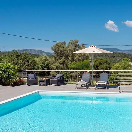 Villa Taphian Katomerion