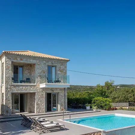 Villa Taphian Katomerion