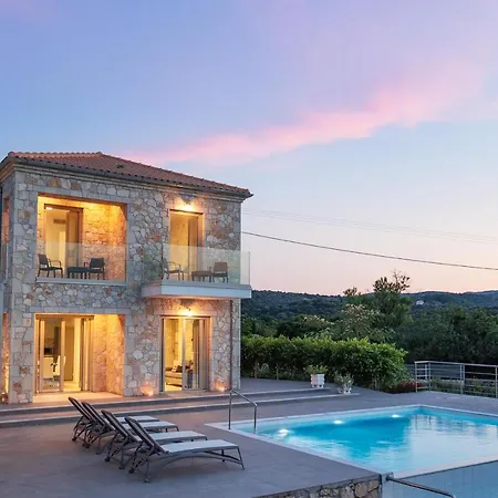 Villa Taphian Katomerion